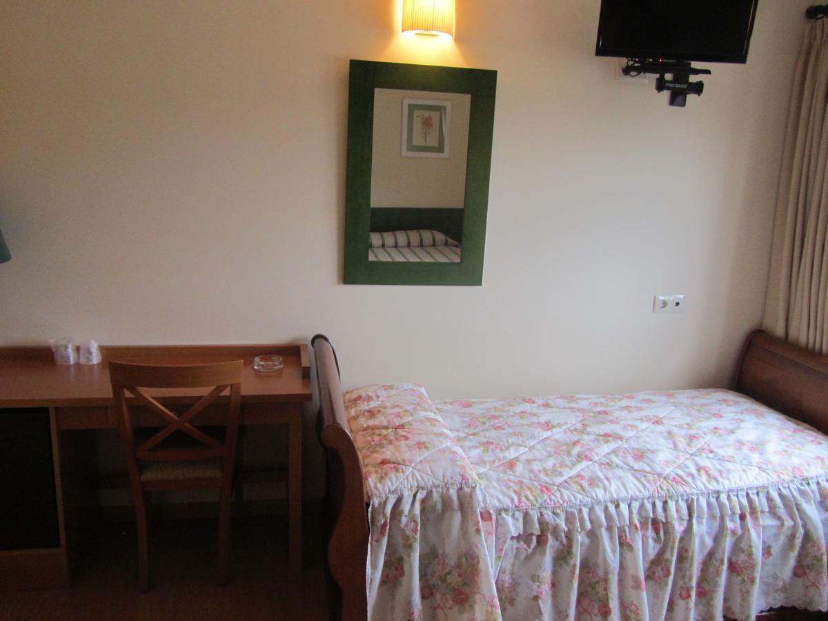 Hotel Galayos Hoyos del Espino Eksteriør billede