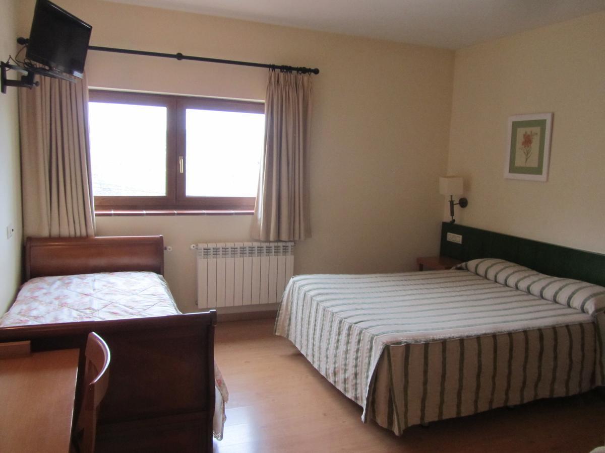 Hotel Galayos Hoyos del Espino Eksteriør billede