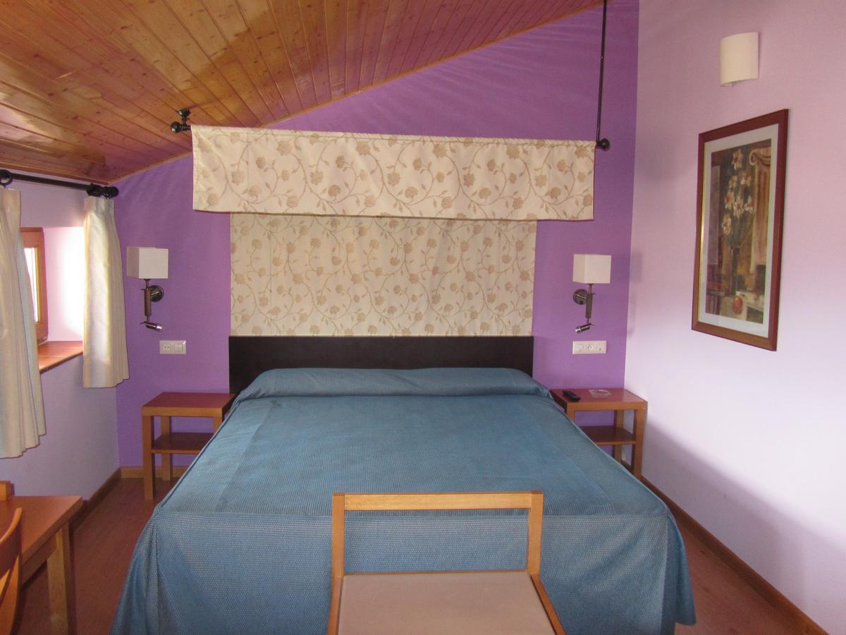 Hotel Galayos Hoyos del Espino Eksteriør billede
