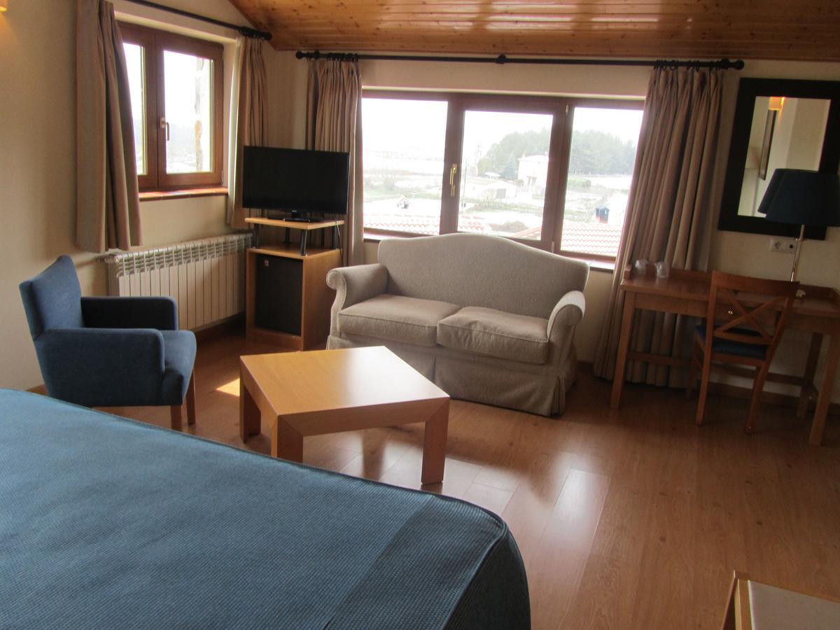 Hotel Galayos Hoyos del Espino Eksteriør billede