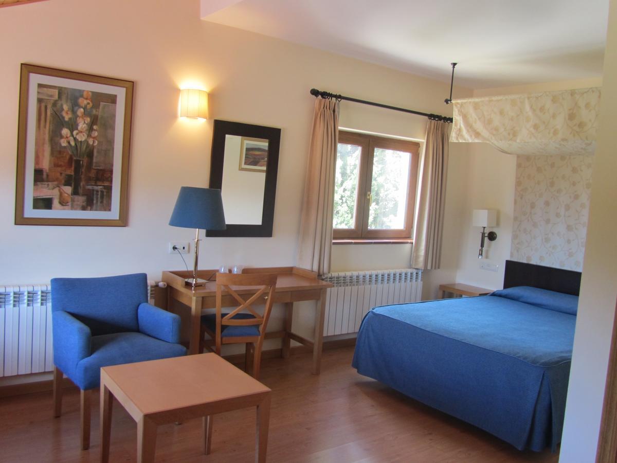 Hotel Galayos Hoyos del Espino Eksteriør billede