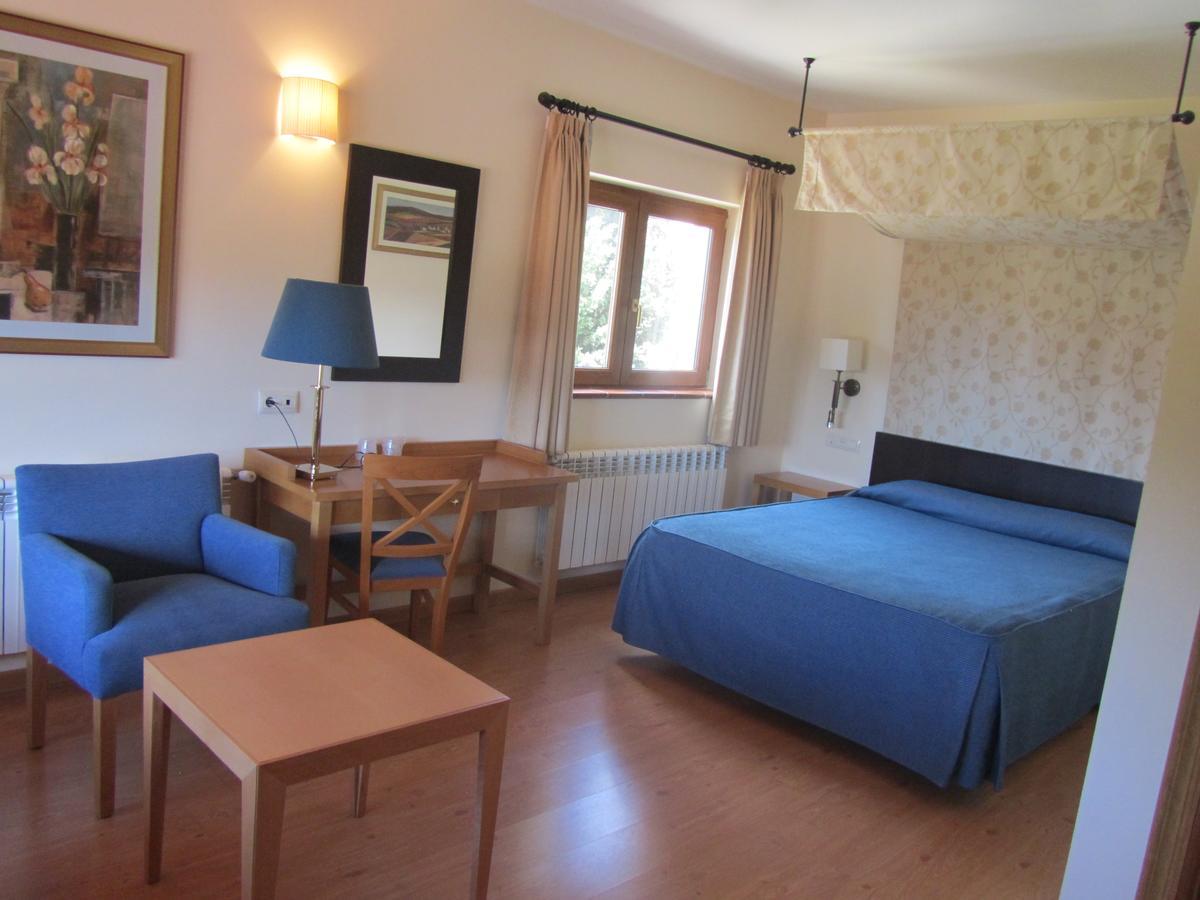 Hotel Galayos Hoyos del Espino Eksteriør billede