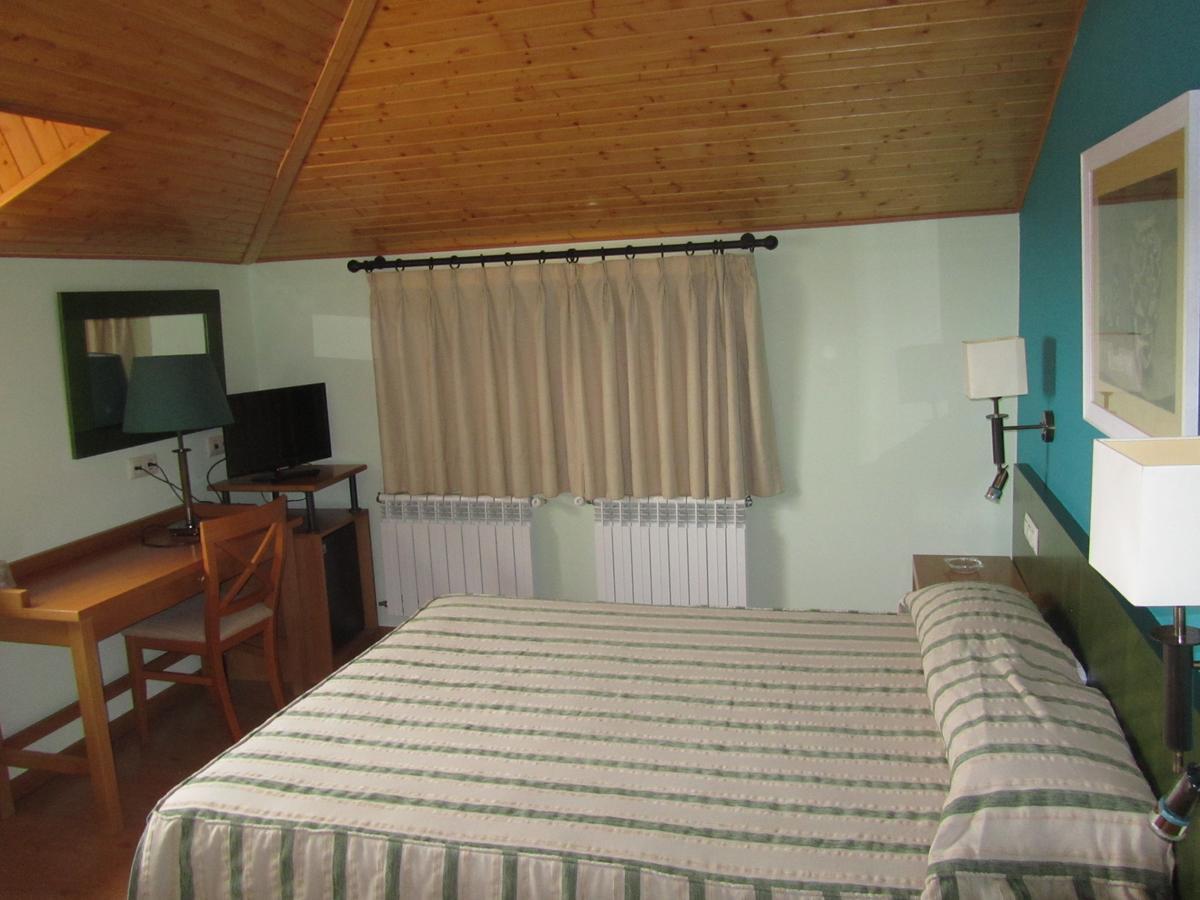 Hotel Galayos Hoyos del Espino Eksteriør billede